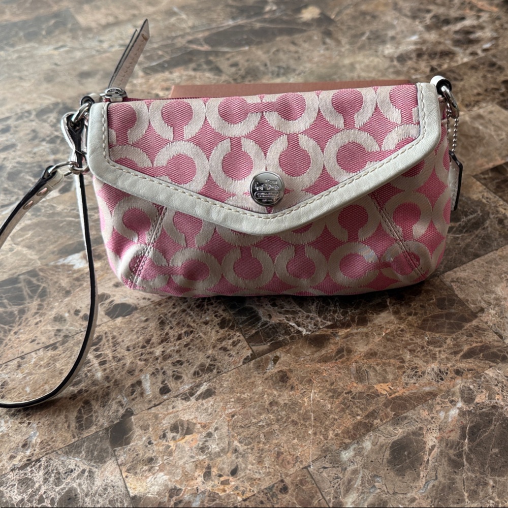 Coach Pink & Cream Patterned Monogram Wristlet Purse - SO CUTE! Fits a phone!
